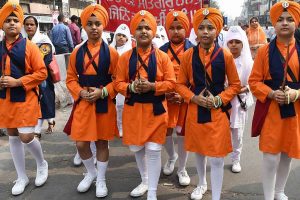 Guru Nanak Jayanti 2017:体验盛大的庆典