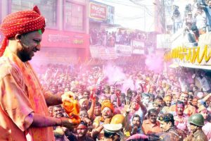 2018年胡里节庆祝活动:从普通人到Yogi Adityanath