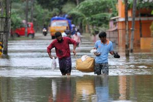 大雨袭击喀拉拉邦:红色警报发布，首席部长维贾扬寻求中央的帮助