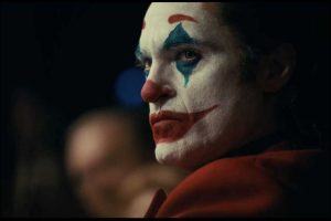 《小丑》成为第一部票房超过10亿美元的r级电影
