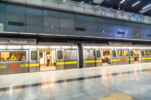 周日，德里地铁在Qutab Minar和Sultanpur之间的服务继续暂停