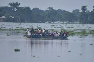 阿萨姆洪灾:Amit Shah保证所有人的帮助，军队加入救援行动