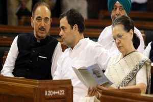 “一些”国大党领导人，而不是拉胡尔·甘地，发表了“人民党要求”的言论:Ghulam Nabi Azad就辞职要求发表评论