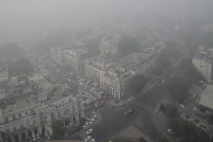 德里空气质量恶化，AQI 304是本季度最差的一天