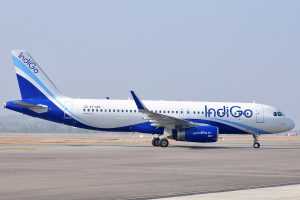 飞往班加罗尔的IndiGo飞机在德里起飞前起火