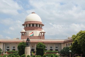 TRS MLAs偷猎案:最高法院撤销了特伦甘纳邦高等法院的指示，允许静坐调查