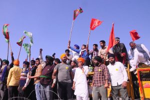8月的克兰提日，农民和全国大会党呼吁“从人民党手中拯救印度”万博3.0下载APP