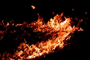 北方邦Bhadohi的Durga Puja pandal火灾:死亡人数上升至5人