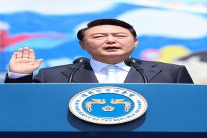 韩国总统尹总统宣布为梨泰院踩踏事件进行全国哀悼