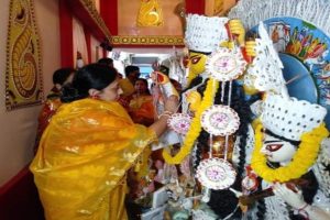 杜尔迦节——为期五天的盛大庆典，加尔各答沉浸在传统中