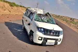 在拉贾斯坦邦发生车祸后，泰伦甘纳邦CID-DG受伤，妻子死亡
