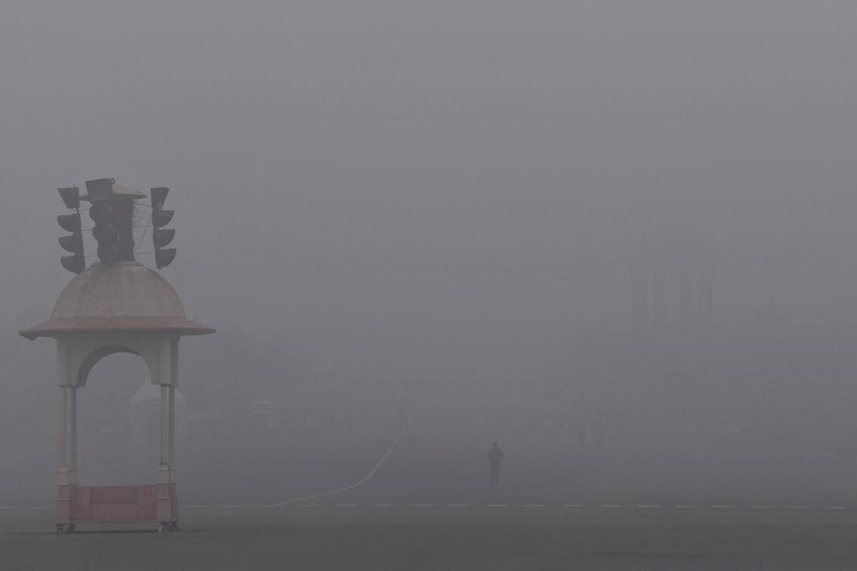 浓雾笼罩旁遮普，拉贾斯坦邦西北部到北方邦东部，印度北部几列火车延误万博3.0下载APP