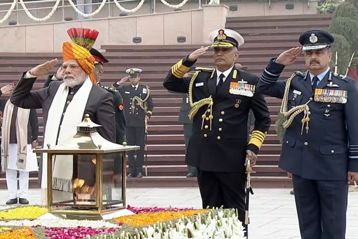 2023年共和国日:莫迪总理戴上多色拉贾斯坦邦头巾，象征印度多元文化万博3.0下载APP