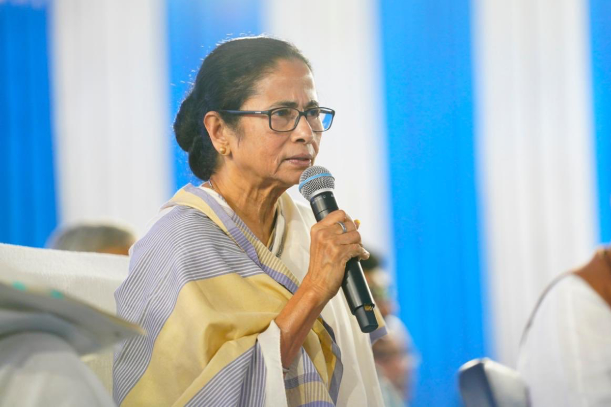印度首席执行官Mamata Banerjee在奥里萨邦进行为期三天的旅行