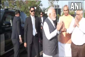 印度vs澳大利亚，第四场比赛:莫迪总理抵达艾哈迈达巴德的纳伦德拉莫迪体育场