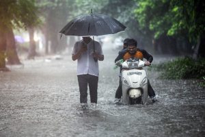 暴雨再次在北印度7月10日,游客对旅游建议万博3.0下载APP